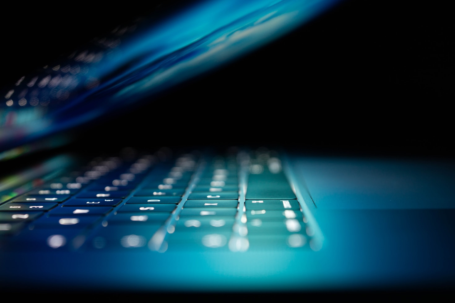 Najważniejsze zasady cyberbezpieczeństwa dla firm